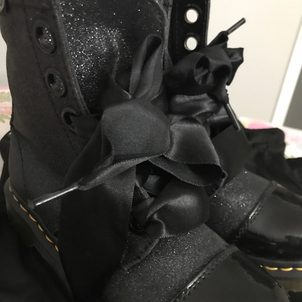 New! Dr. Martens glitter combat boots-ribbon laces